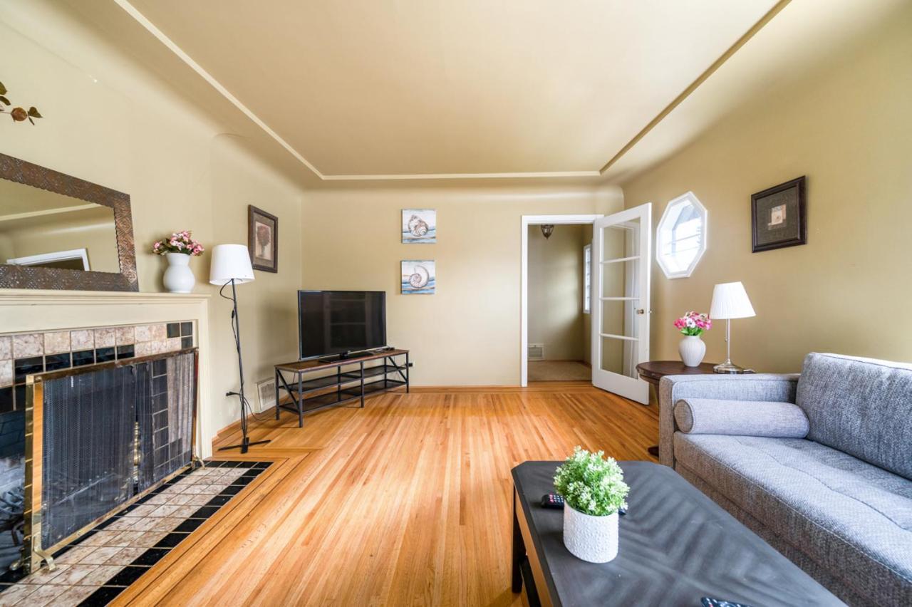 Tranquil Haven Near Attractions 2bd Upper Floor Or 2bd Basement Floor Ferienhaus
